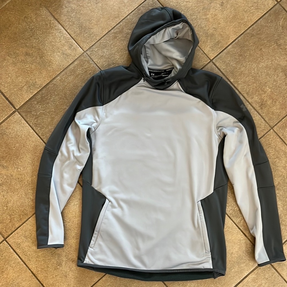 Under Armour ColdGear Sweatshirt Size Medium